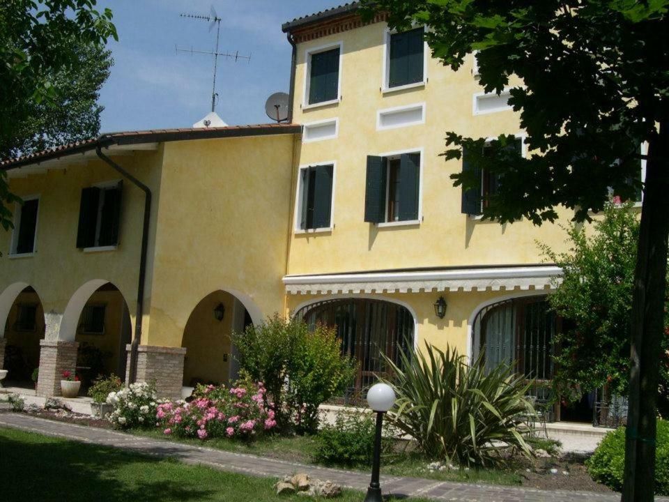 산도나디피아베 Ca L'Oasi B&B 외부 사진